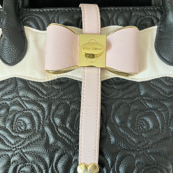 Betsey Johnson Black Quilted Rose Shoulder Tote Bag Black White Pink Bow Large - Picture 7 of 13